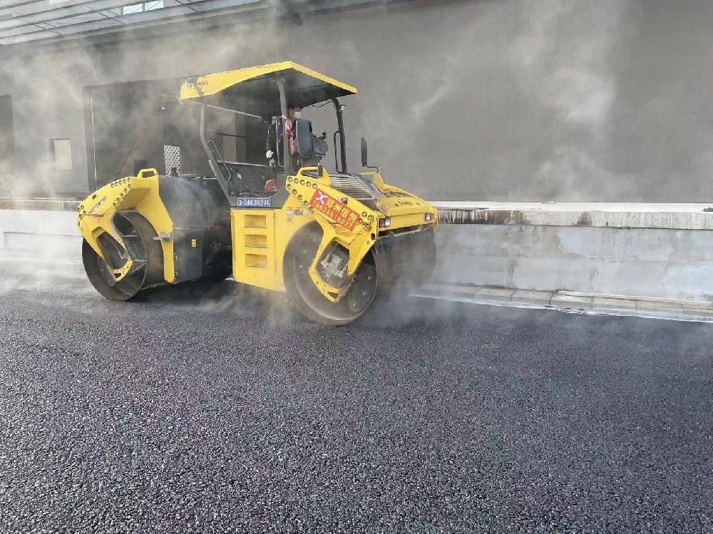 鄭州瀝青攪拌站持續(xù)改進(jìn)，追求卓越無(wú)止境